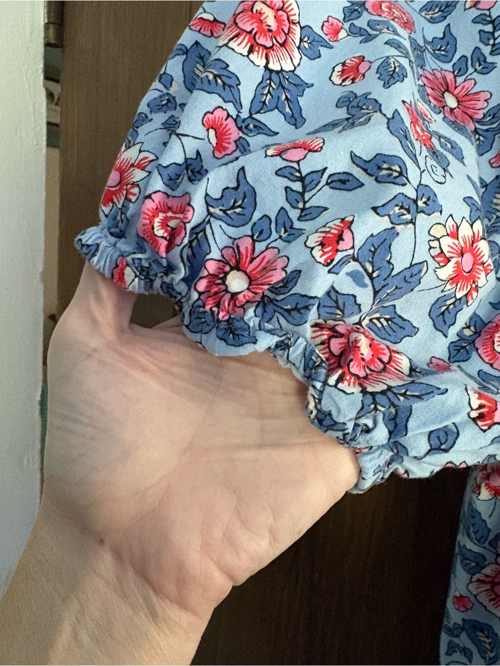 LOFT Light Blue Floral Puff Sleeve V-Neck Blouse with Red Accents - Picture 4 of 7